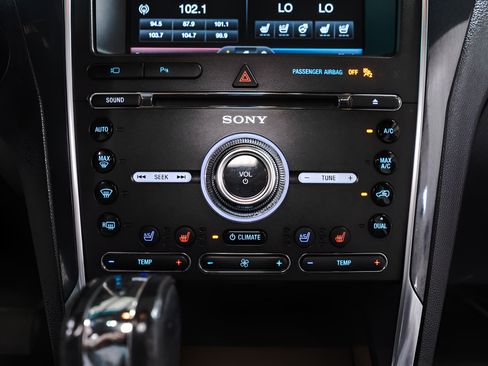 Used 2016 Ford Explorer Sport w/ Equipment Group 401A AWD/4WD image 15