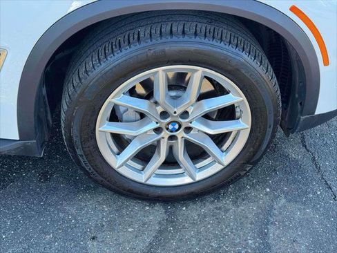 Used 2023 BMW X5 xDrive40i w/ Premium Package image 9