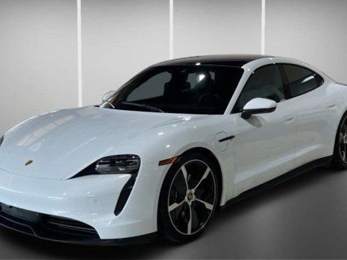 Used 2022 Porsche Taycan RWD image 11