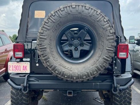 Certified 2015 Jeep Wrangler Unlimited Rubicon image 5