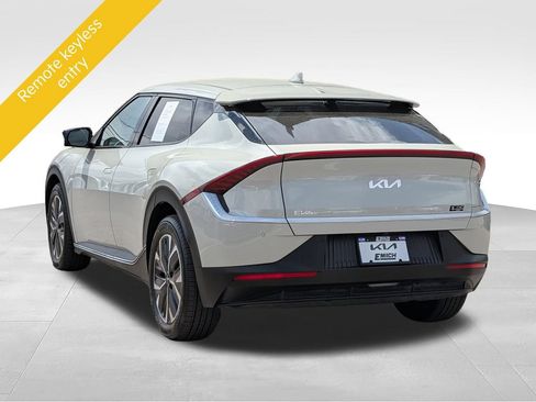 Certified 2024 Kia EV6 Light Long Range AWD/4WD image 3