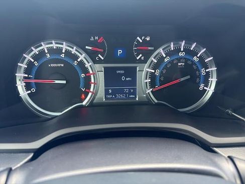 Used 2019 Toyota 4Runner Limited w/ Convenience Package AWD/4WD image 25