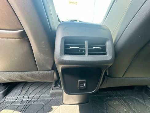 Used 2023 Chevrolet Equinox RS w/ LPO, Floor Liner Package FWD image 25