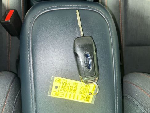 Used 2023 Ford Maverick XLT w/ XLT Luxury Package FWD image 24