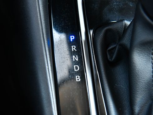Used 2025 Toyota Corolla LE FWD image 26
