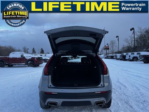 Used 2023 Cadillac XT4 Premium Luxury image 10