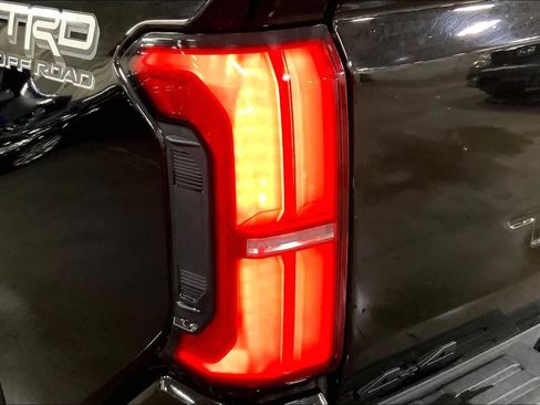 Used 2024 Toyota Tacoma TRD Off-Road AWD/4WD image 29