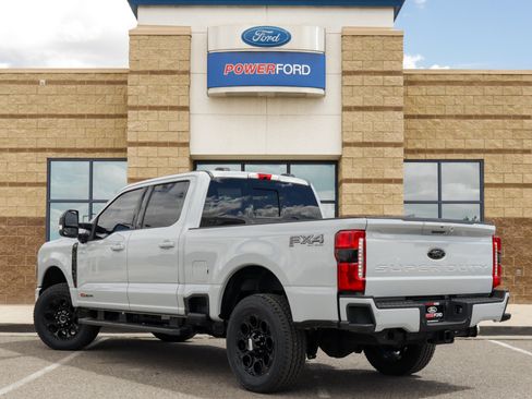New 2026 Ford F250 Lariat w/ Black Appearance Package AWD/4WD image 7