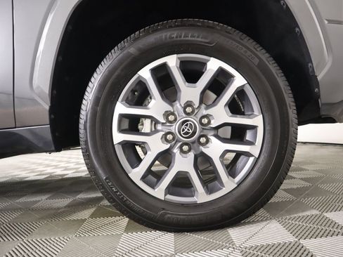 Used 2023 Toyota Tundra 1794 Edition image 32