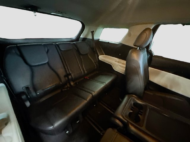 Certified 2023 Kia Carnival EX FWD image 31