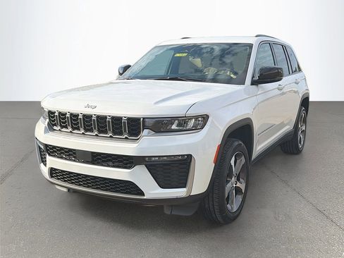 New 2026 Jeep Grand Cherokee Limited AWD/4WD image 8