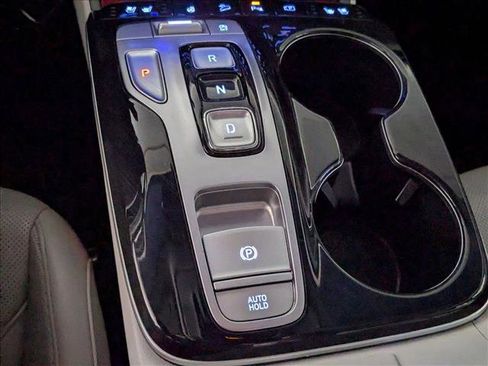 Used 2022 Hyundai Tucson Limited FWD image 12