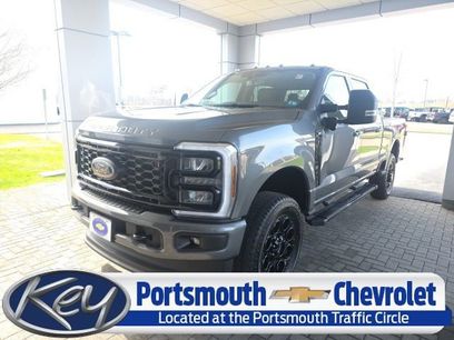 Used 2025 Ford F350 XLT w/ Black Appearance Package