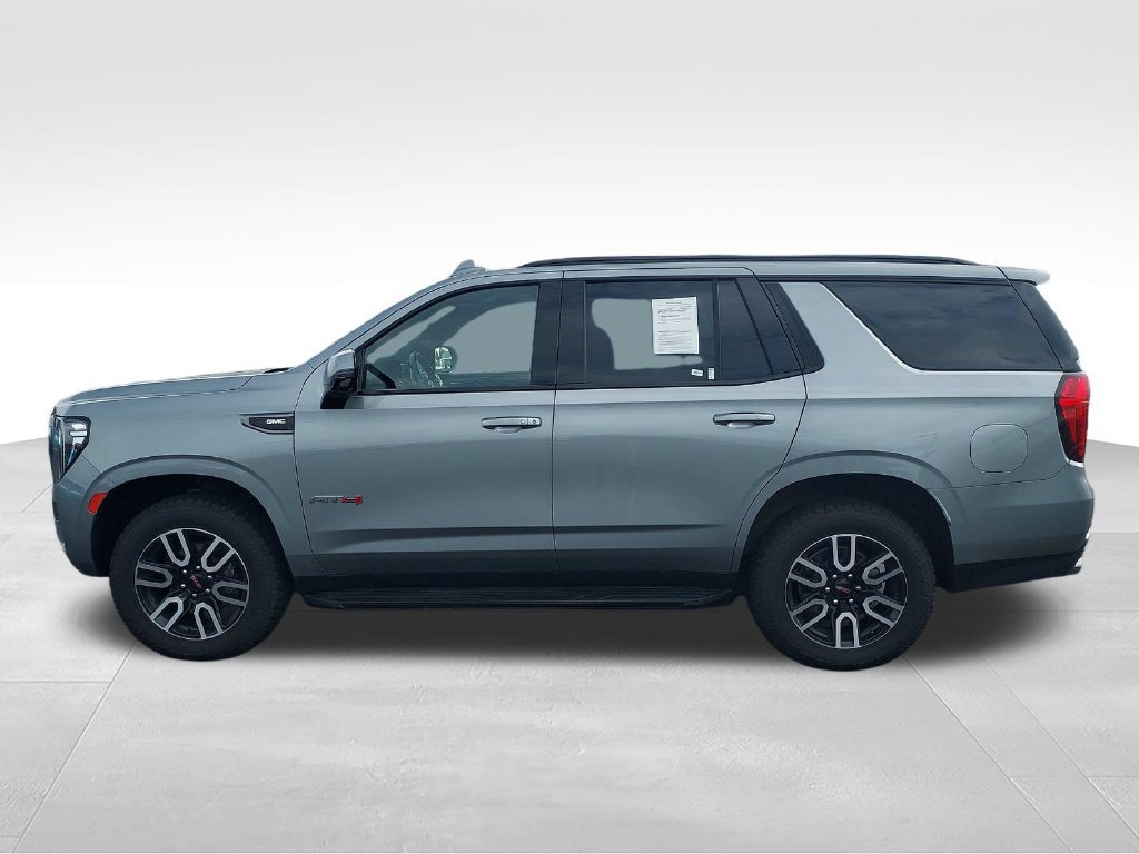 Used 2024 GMC Yukon AT4 w/ Technology Package AWD/4WD image 2