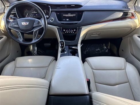 Used 2019 Cadillac XT5 Premium Luxury image 18