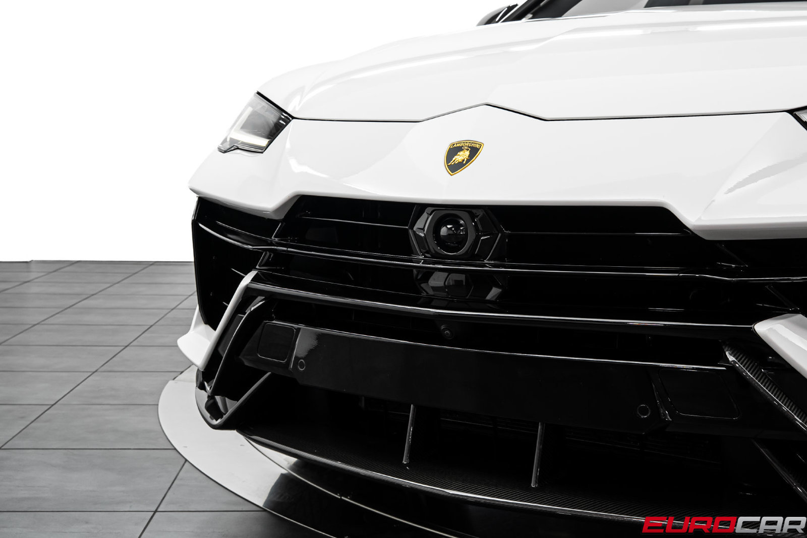 Used 2023 Lamborghini Urus Performante AWD/4WD image 11