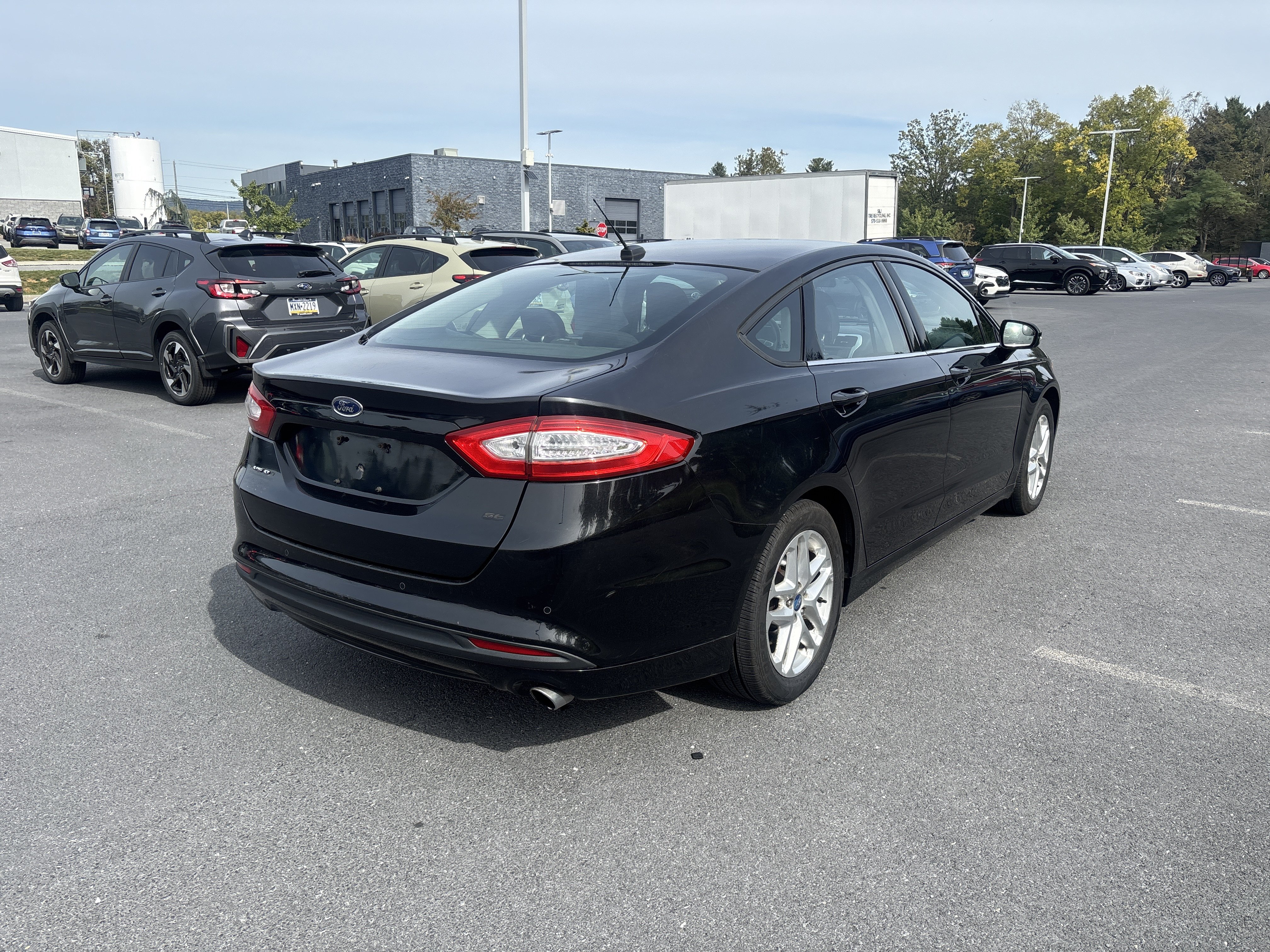 Used 2013 Ford Fusion SE FWD image 19