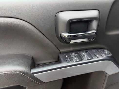 Used 2018 Chevrolet Silverado 1500 LT w/ LPO, Black Pack image 17