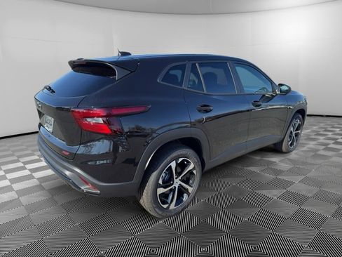 New 2026 Chevrolet Trax RS w/ Sunroof Package image 7