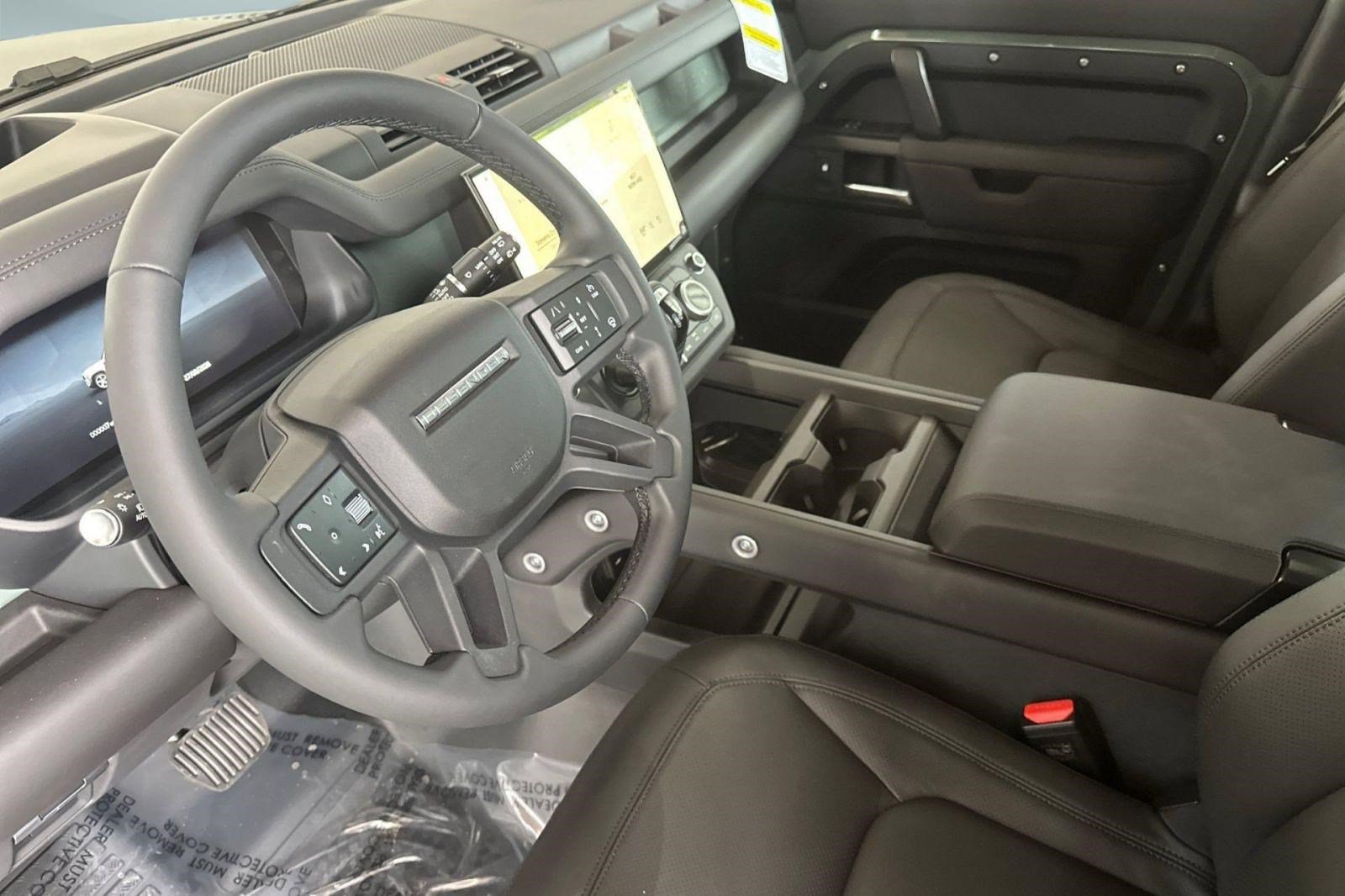 New 2026 Land Rover Defender 110 Trophy Edition AWD/4WD image 4