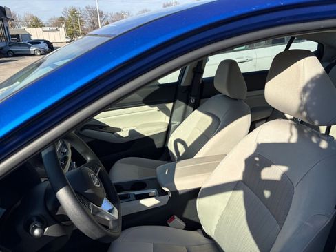 Used 2025 Nissan Altima 2.5 SV image 24