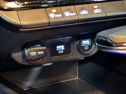 Certified 2023 Hyundai Elantra SEL image 20