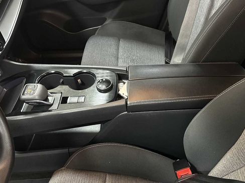 Used 2022 Nissan Rogue SV image 22