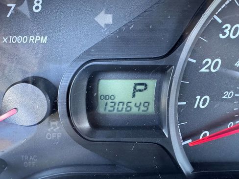 Used 2014 Toyota Sienna LE image 21