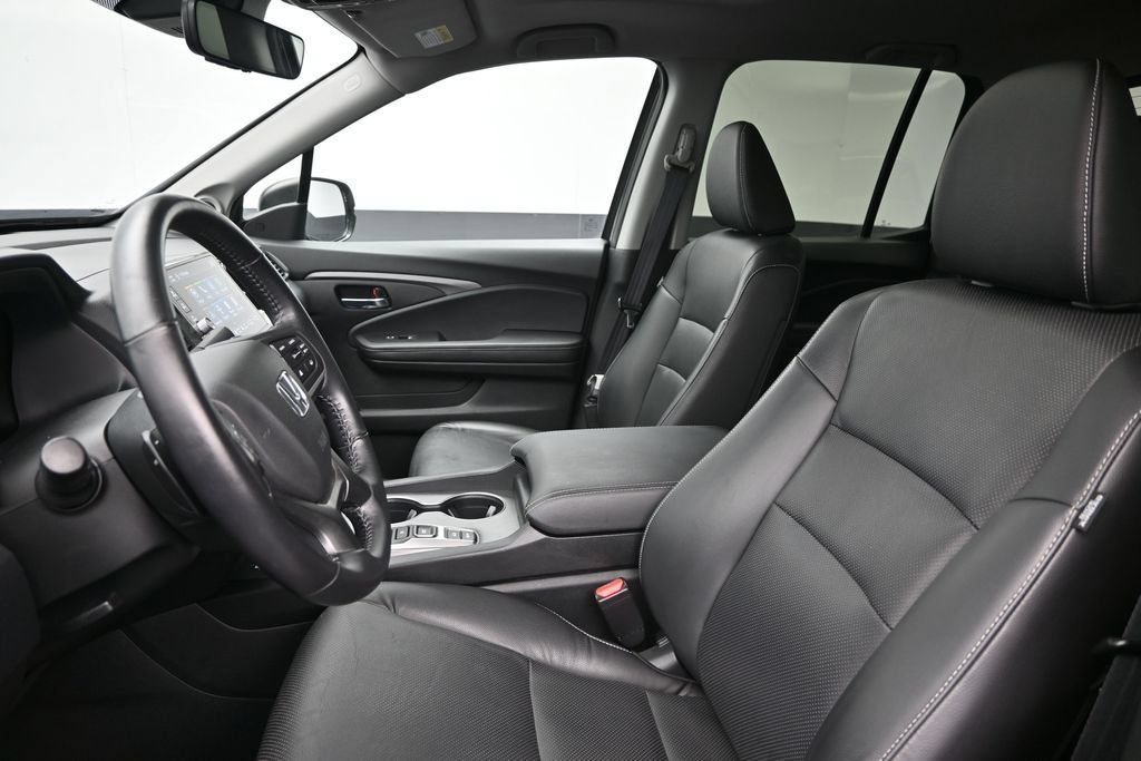 Certified 2025 Honda Ridgeline RTL image 12