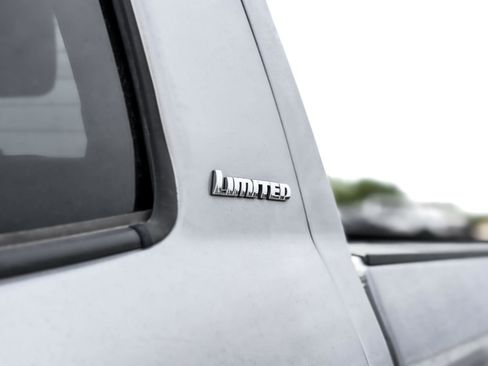 Used 2015 Toyota Tundra Limited AWD/4WD image 15