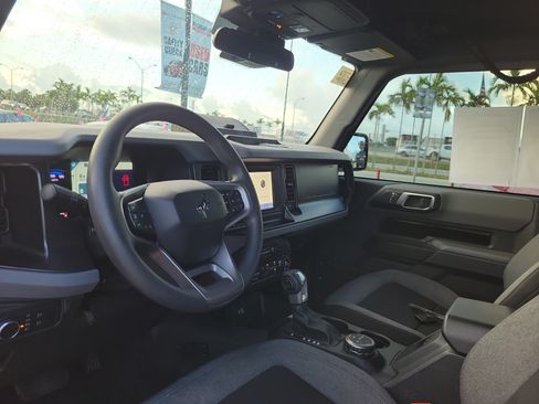 Used 2021 Ford Bronco 2-Door AWD/4WD image 17