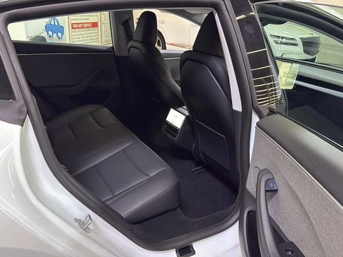 Used 2025 Tesla Model 3 Long Range RWD image 18