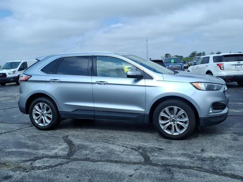 Used 2024 Ford Edge Titanium w/ Class II Trailer Tow Package AWD/4WD image 2