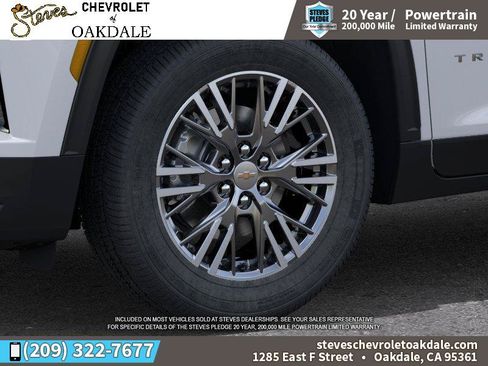 New 2026 Chevrolet Traverse LT w/ Driver Confidence Package AWD/4WD image 9