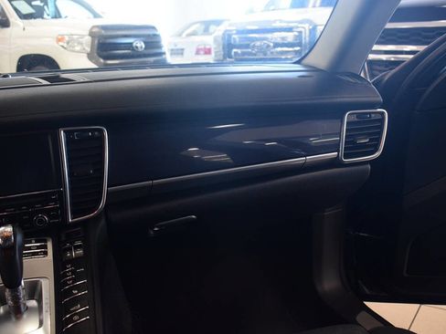 Used 2012 Porsche Panamera 4 image 49