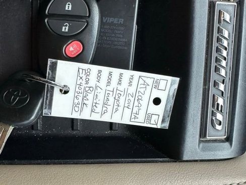 Used 2014 Toyota Tundra Limited image 23