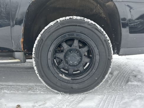 Used 2015 GMC Yukon XL SLE image 26