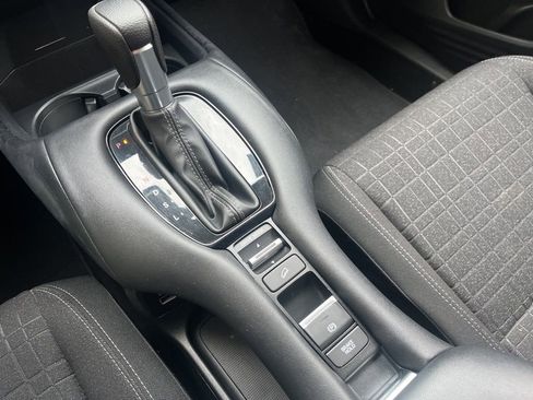 Certified 2023 Honda HR-V LX image 25