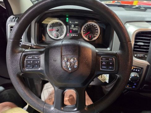 Used 2019 RAM 1500 Warlock AWD/4WD image 40