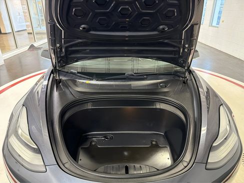 Used 2018 Tesla Model 3 Long Range image 11