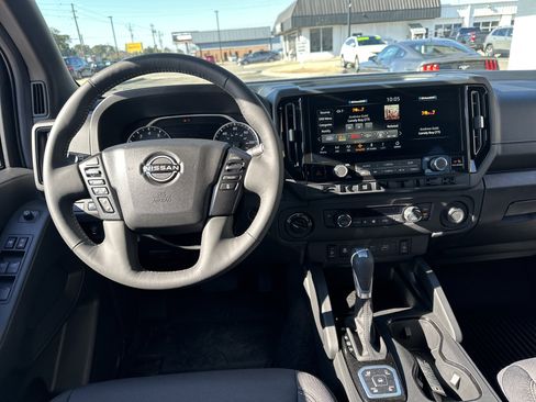 Used 2026 Nissan Frontier SV w/ All-Weather Content Package image 11