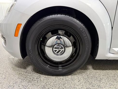 Used 2013 Volkswagen Beetle 2.5 image 23