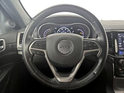 Used 2021 Jeep Grand Cherokee Laredo X AWD/4WD image 19