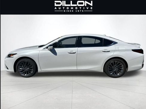 Used 2024 Lexus ES 300h w/ Accessory Package (Z1) FWD image 17