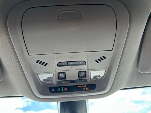 Used 2020 Buick Enclave Avenir w/ Avenir Technology Package AWD/4WD image 53