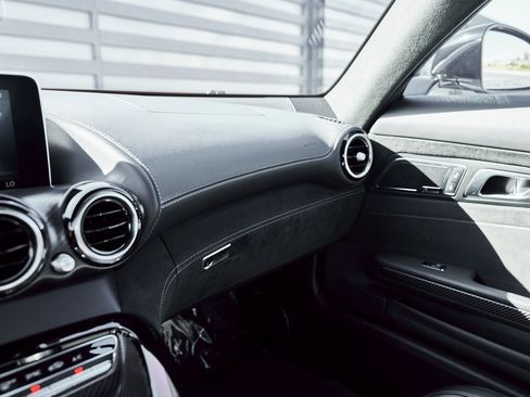 Used 2018 Mercedes-Benz AMG GT R image 80