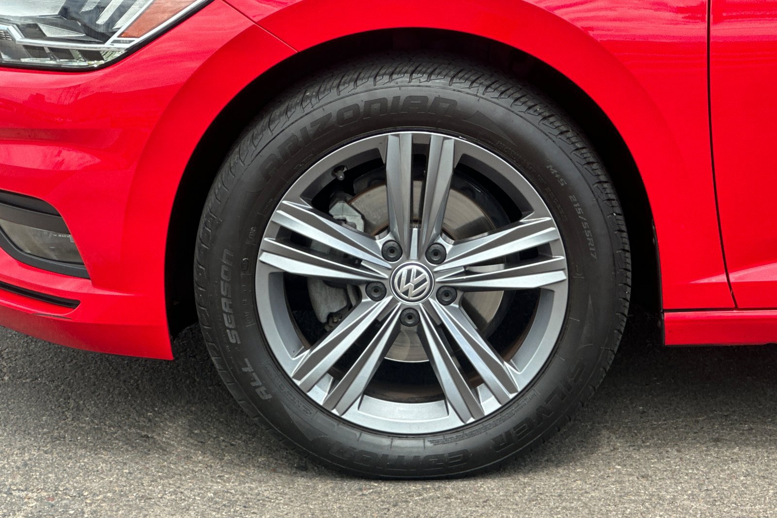Used 2019 Volkswagen Jetta R-Line FWD image 25