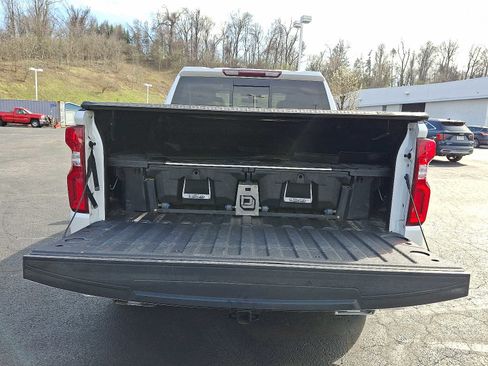 Used 2021 Chevrolet Silverado 1500 RST image 28