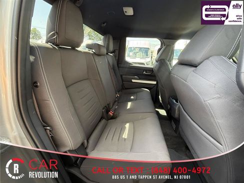 Used 2024 Toyota Tacoma TRD Off-Road AWD/4WD image 29