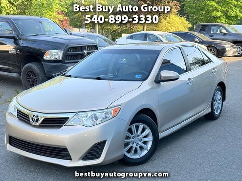 Used 2012 Toyota Camry FWD image 1